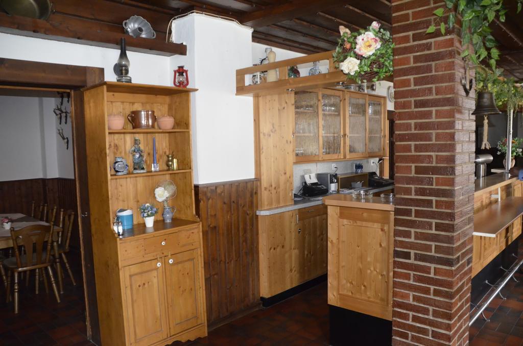 Hotel Zum Ritter Staufenberg  ภายนอก รูปภาพ